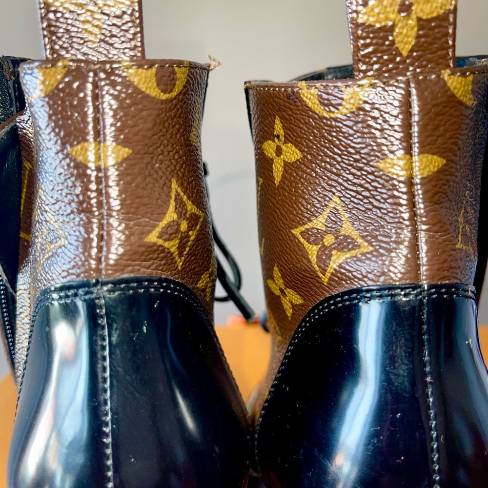 Authentic Louis Vuitton StarTrail boots - Picture 2 of 6
